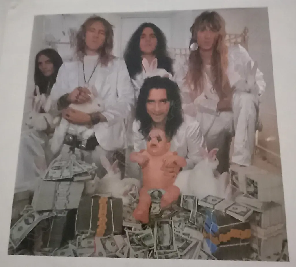 Alice Cooper, Billion Dollar Babies, (with original banknote) Image 1++
